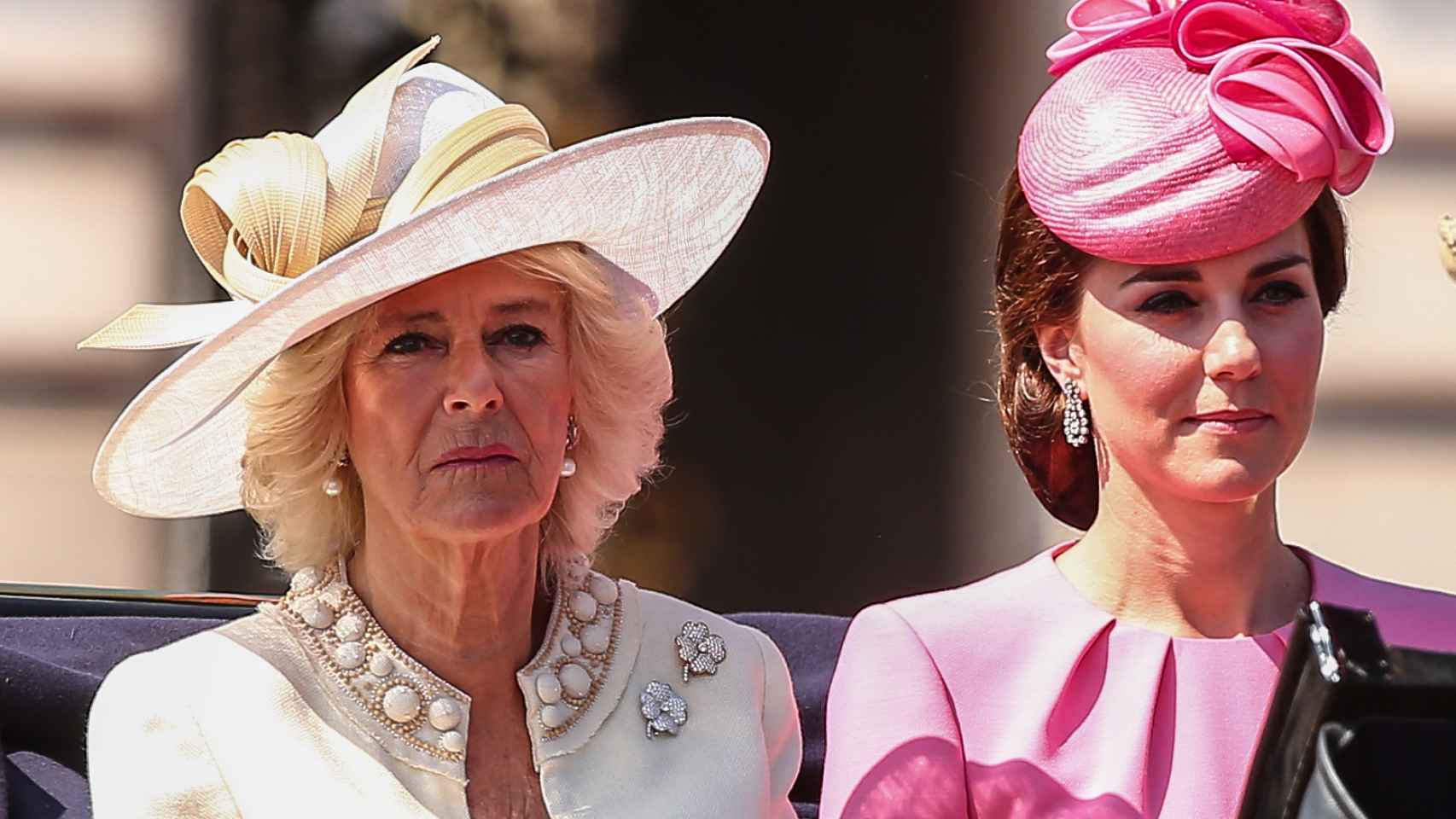 Kate Middleton y Camila Parker, durante el desfile de 'Trooping the colour' 2017.