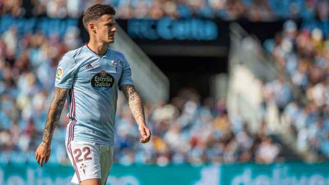 El futbolista celeste Santi Mina.