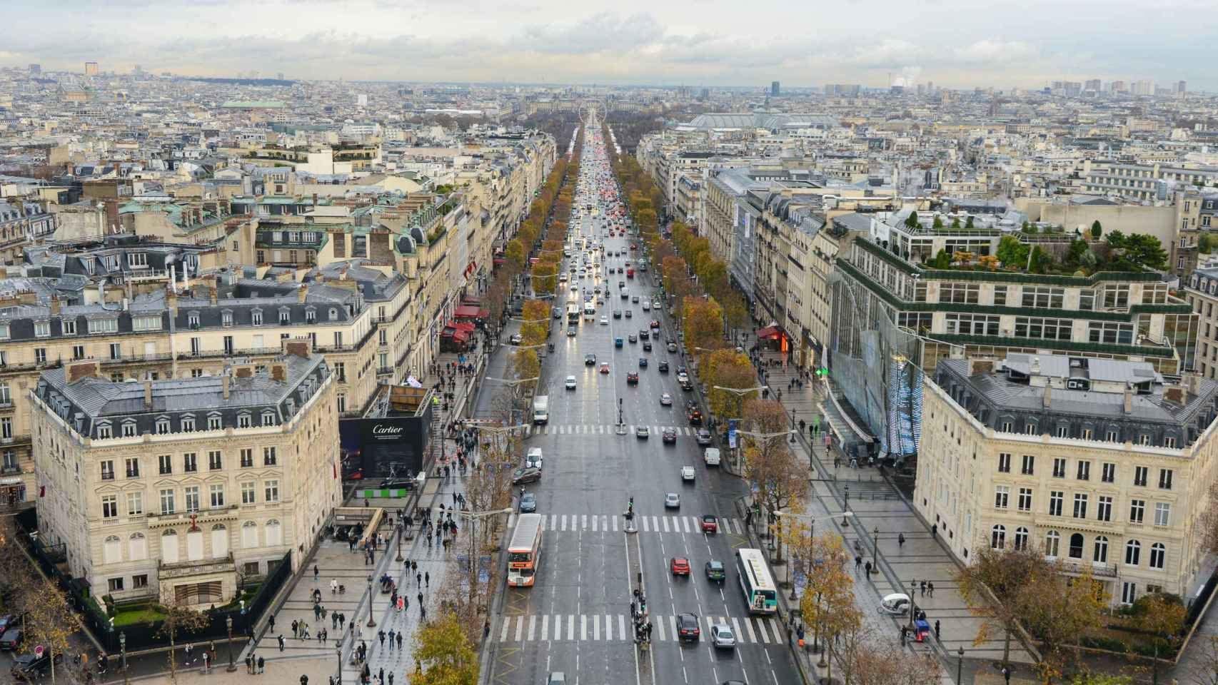 Vista de los Campos Elíseos en Paris.