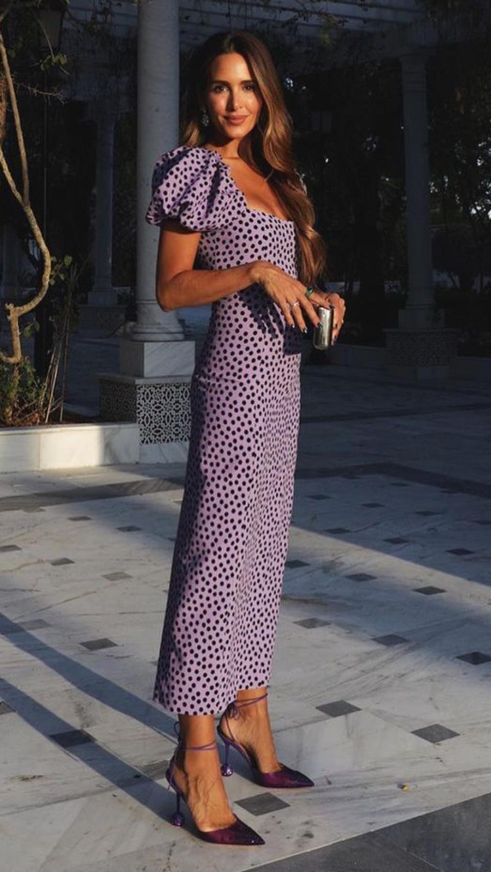 Rocío Osorno, luciendo el vestido de lunares de Zara.