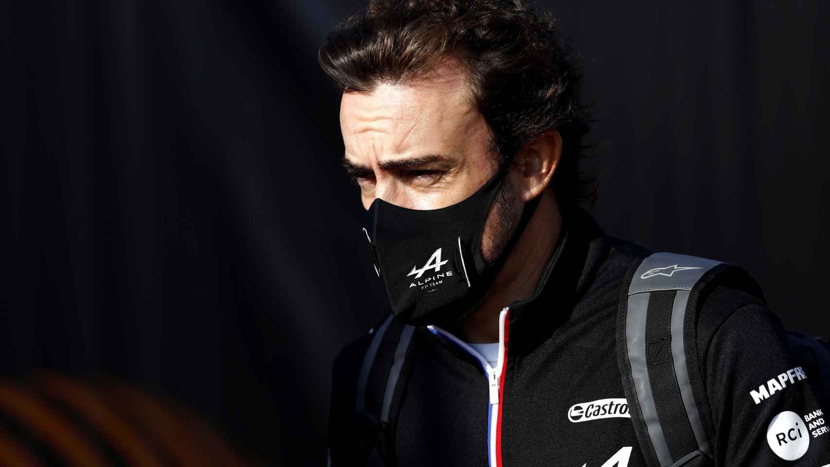 Fernando Alonso, en el paddock de Fórmula 1