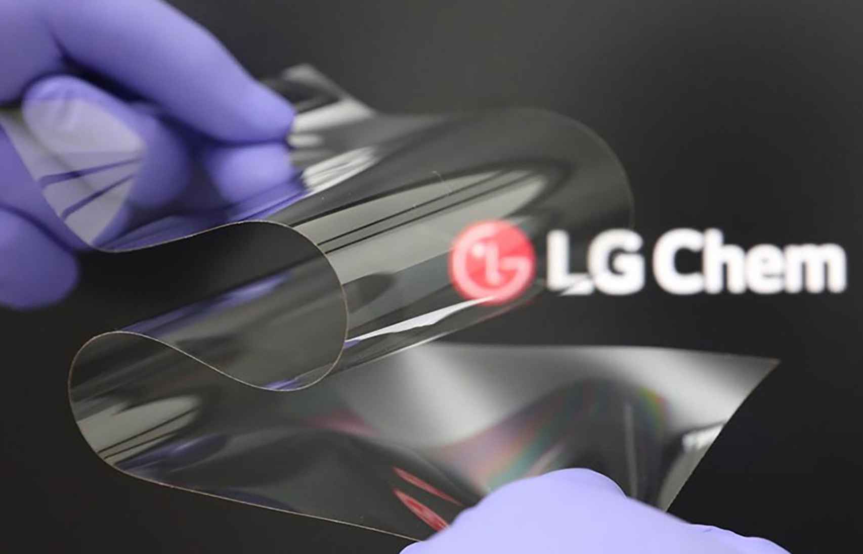 LG Chem y su nueva lámina protectora flexible