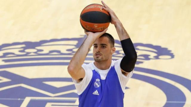 Alberto Abalde entrenando con el Real Madrid