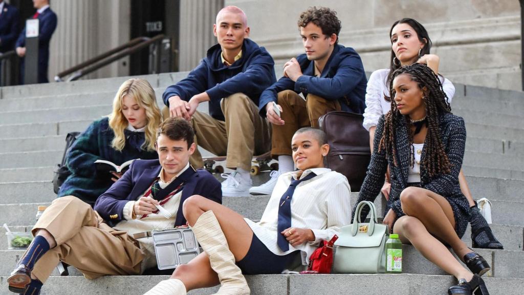 Los protagonistas de 'Gossip Girl'.