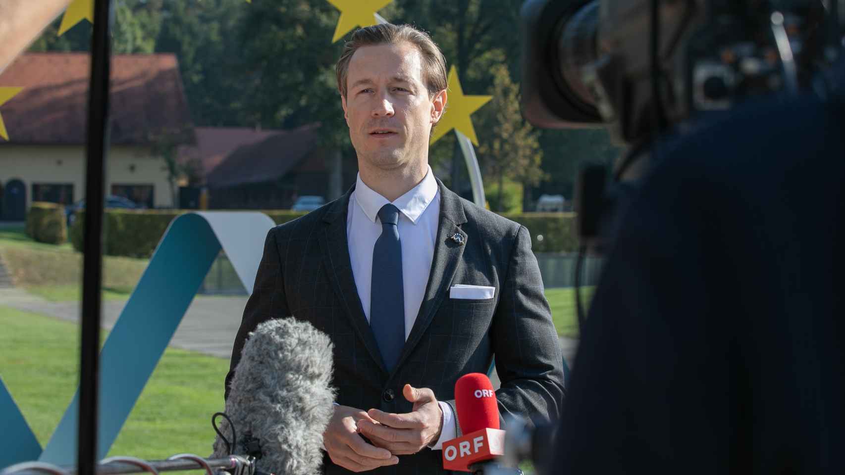 El ministro de Finanzas austríaco, Gernot Blümel, encabeza el bando de los halcones nórdicos