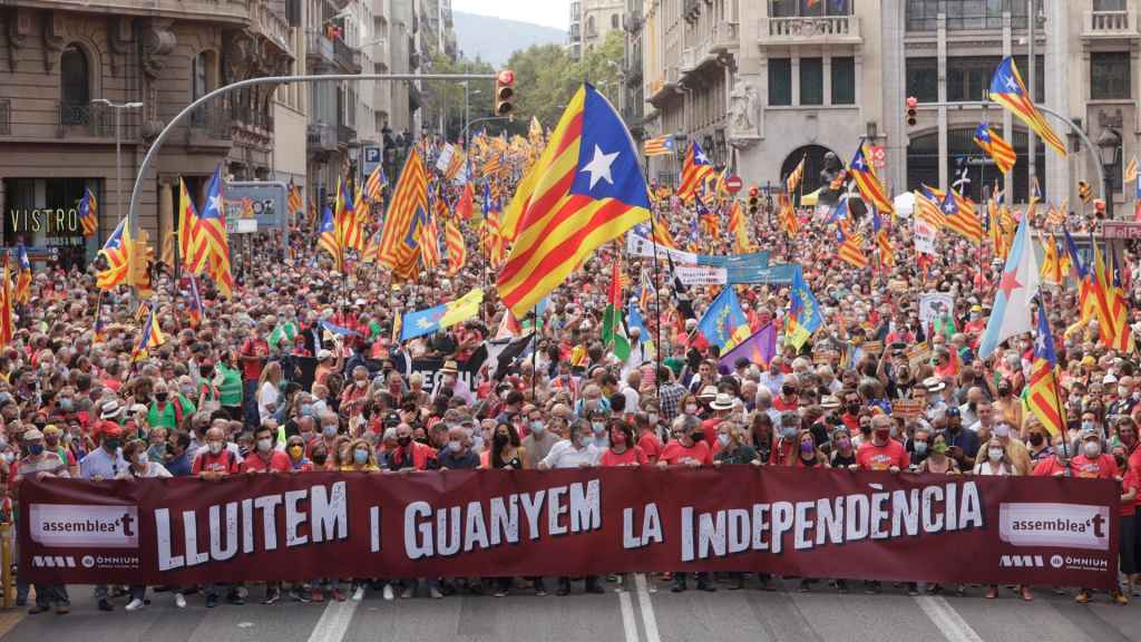 Imagen de una celebración de la Diada por las calles de Barcelona.