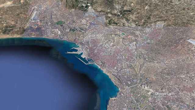 Las imágenes por satélite retratan la evolución urbana de Alicante.