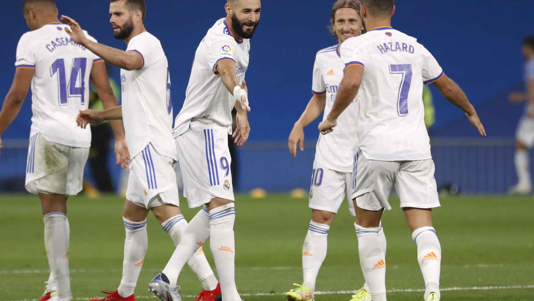 Karim Benzema celebra su segundo gol al Celta de Vigo