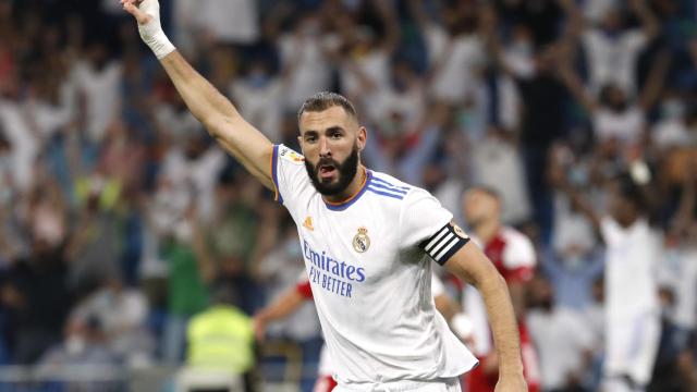 Karim Benzema celebra su segundo gol al Celta de Vigo