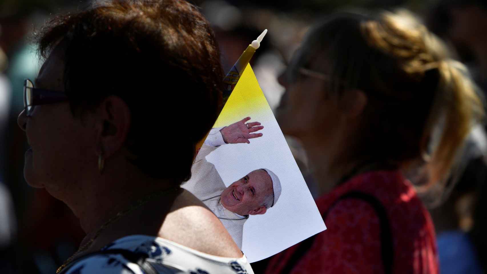 Imagen de los asistentes a la misa ofrecida por el Papa Francisco en Budapest.