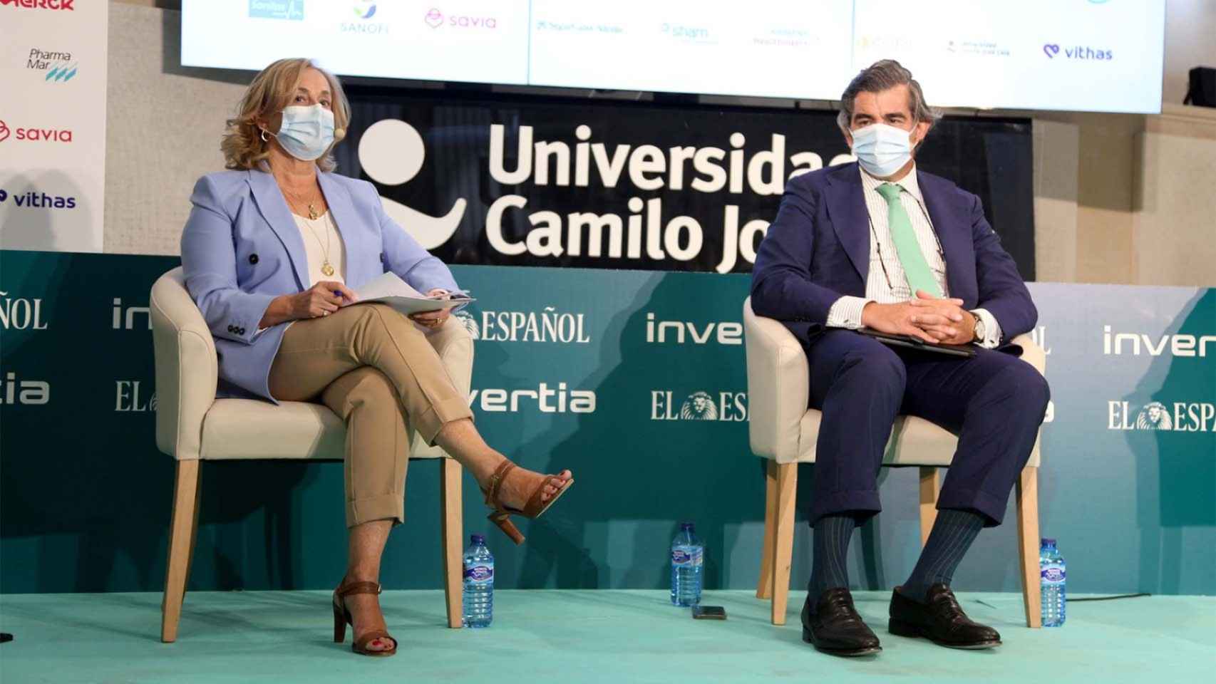 Margarita Alfonsel, secretaria general de Fenin; y Juan Abarca, presidente de la Fundación IDIS.