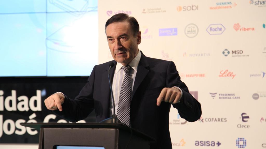 Pedro J. Ramírez, presidente y director de EL ESPAÑOL, durante la inauguración del II Observatorio de Sanidad.