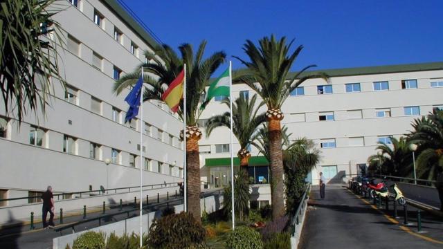 Imagen del Hospital Comarcal de la Axarquía, donde fue tratado el paciente.