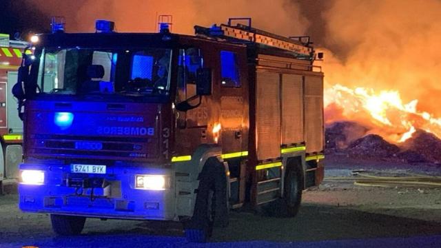 Los bomberos de Toledo muestran en un vídeo lo que hay que hacer para que lleguen rápidamente