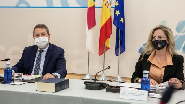 Emiliano García-Page, presidente de Castilla-La Mancha, y Silvia Fernández, alcaldesa de Seseña