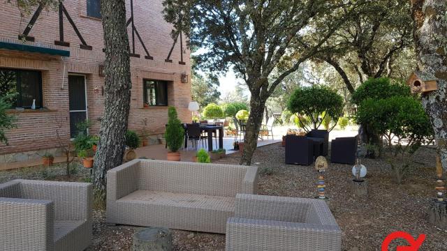 Los exteriores del hotel rural subastado a partir de un euro en Toledo.