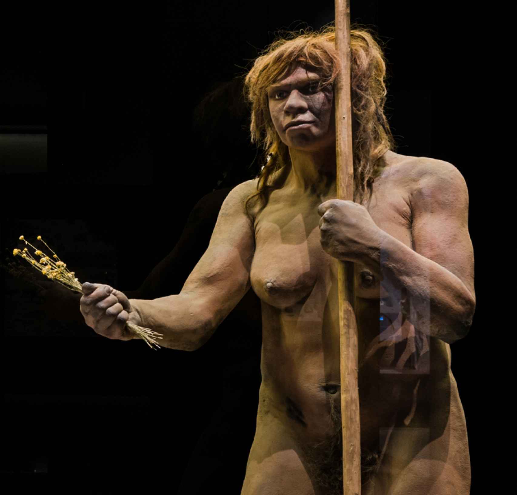 Figuración de una mujer neandertal en el Museo Arqueológico Nacional.