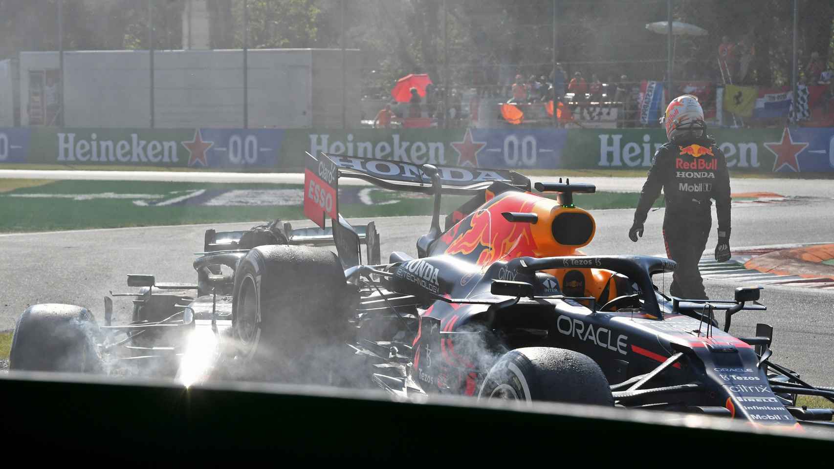 Verstappen deja atrás su accidente con Hamilton