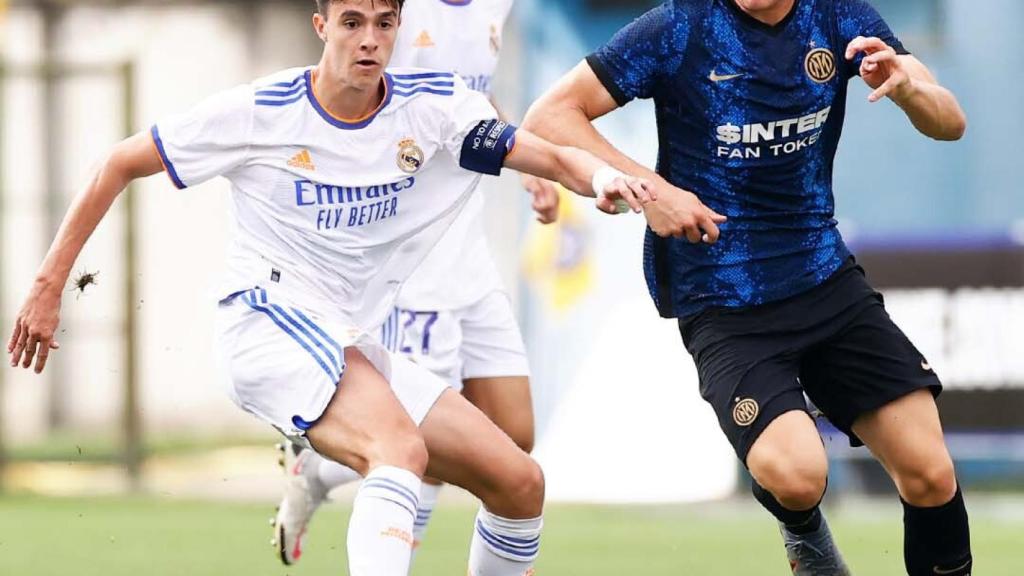 Bruno Iglesias y Rafel Obrador, en el partido frente al Inter de la Youth League