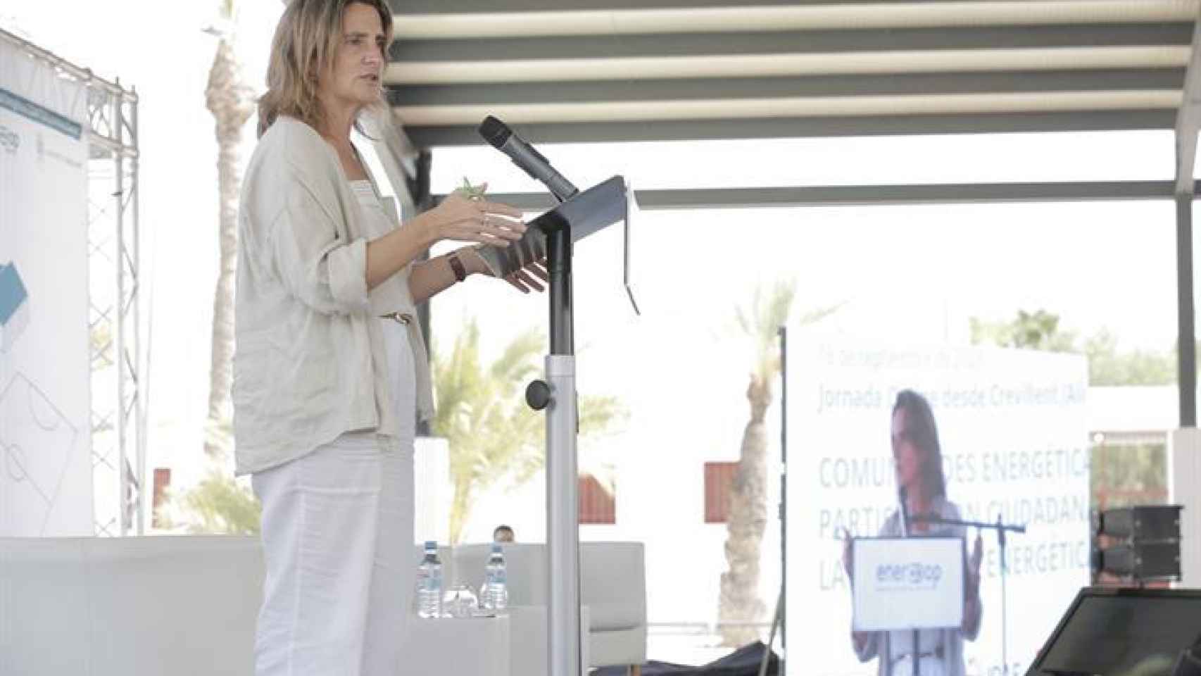 La vicepresidenta y ministra para la Transición Ecológica y el Reto Demográfico, Teresa Ribera, en Crevillente.