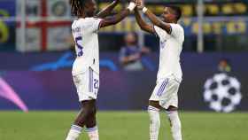 Camavinga y Rodrygo celebran el gol ante el Inter