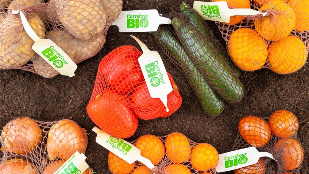 El plástico de frutas y verduras se ha sustituido por materiales como cartón, mallas de celulosa o envases biodegradables