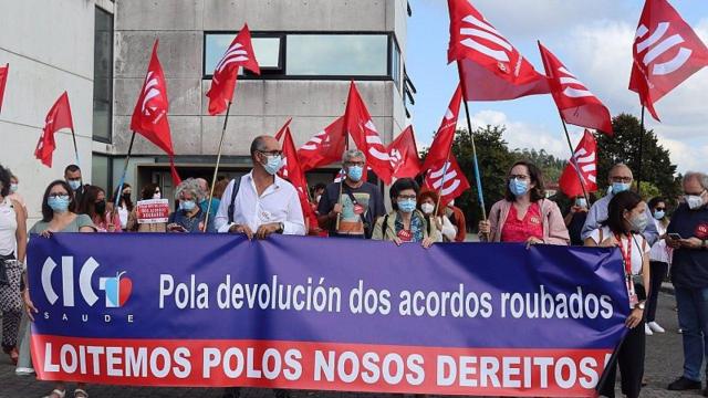 Delegados de la CIG se concentran ante el Sergas para reclamar salarios robados desde 2010