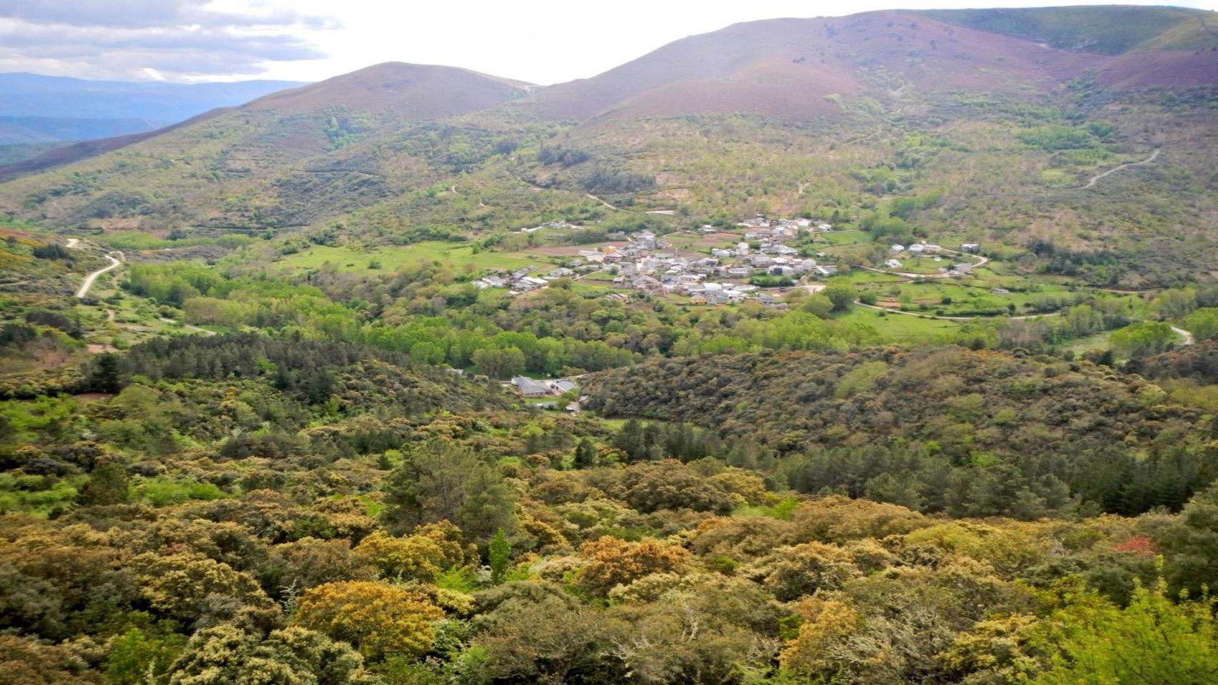 Serra Enciña de Lastra