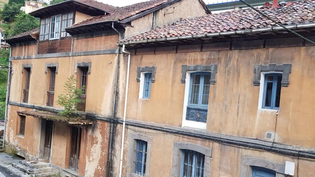 Casa del pueblo.