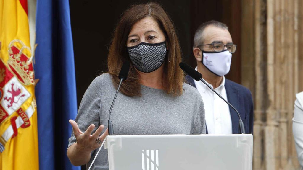 La presidenta del Gobierno balear, Francina Armengol, junto al vicepresidente regional y 'conseller' Juan Pedro Yllanes.