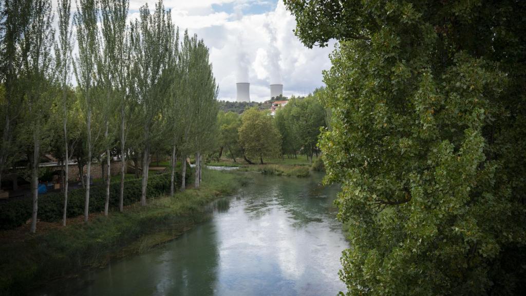 La central nuclear de Trillo, a orillas del río Tajo.