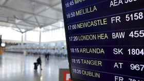 Un tercio de los vuelos del aeropuerto de Alicante ya vienen o van a Reino Unido: Ahora falta llenarlos.