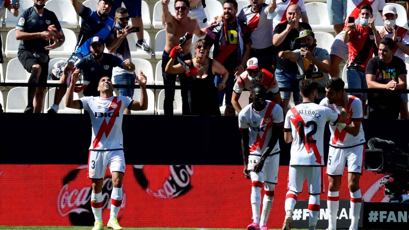 Falcao celebra su primer gol con el Rayo Vallecano
