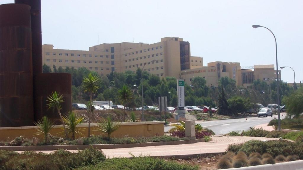 Exterior del Hospital Torrecárdenas de Almería.
