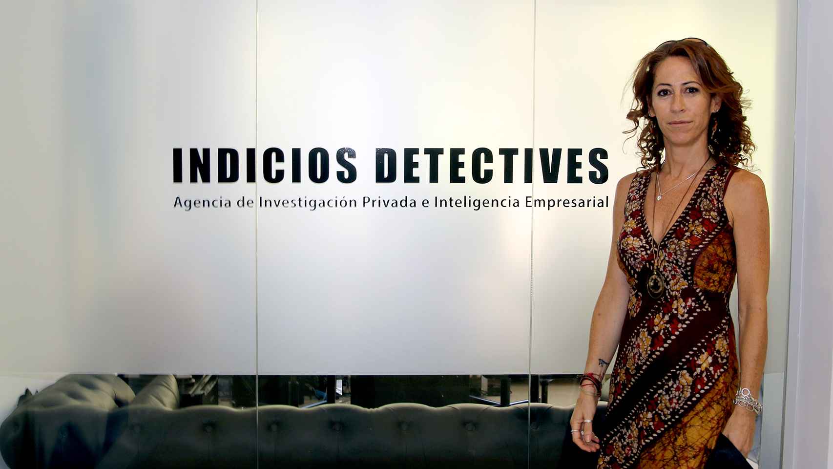Alicia Lerma es la directora de la agencia de detectives privados Indicios.