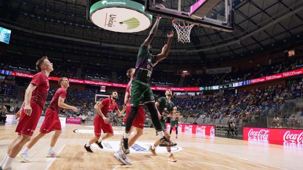 Jaime invita a la primera victoria del Unicaja de Málaga del curso (91-79)