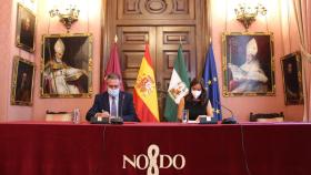 La alcaldesa de A Coruña, Inés Rey, y el regidor de Sevilla, Juan Espadas, firman un convenio