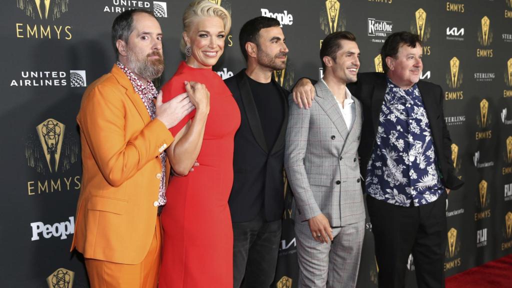 El elenco de 'Ted Lasso en la alfombra roja de los Emmy