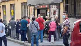 Decenas de separatistas acuden al acto celebrado por Madrileños por el Derecho a Decidir en el Teatro del Barrio.