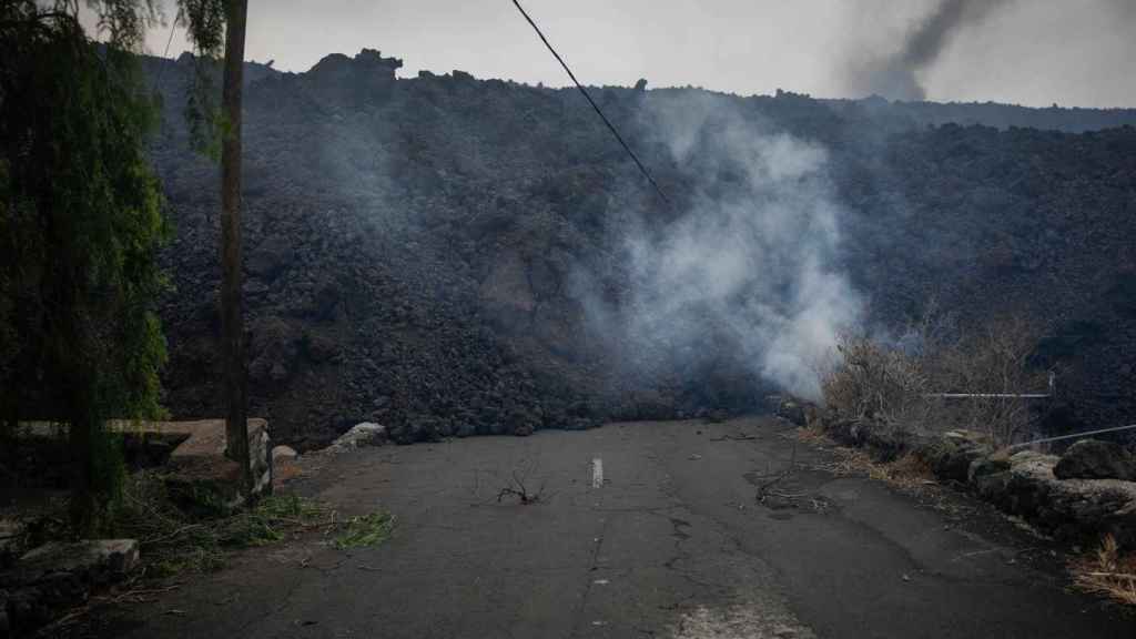 La aproximación de la lava al núcleo urbano