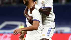 Vinicius abraza a Marco Asensio tras su gol al Mallorca