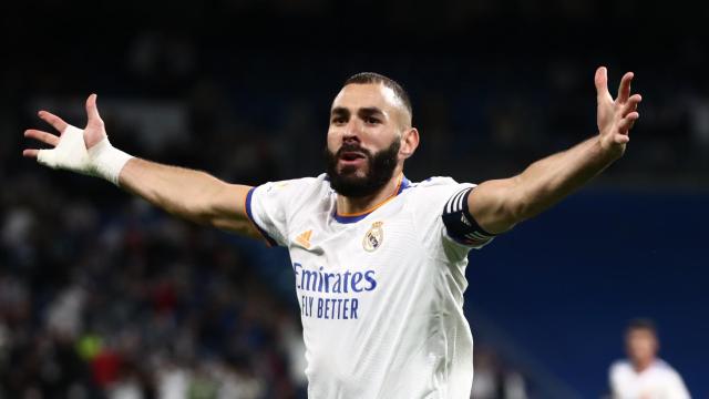 Karim Benzema celebra su gol al Mallorca