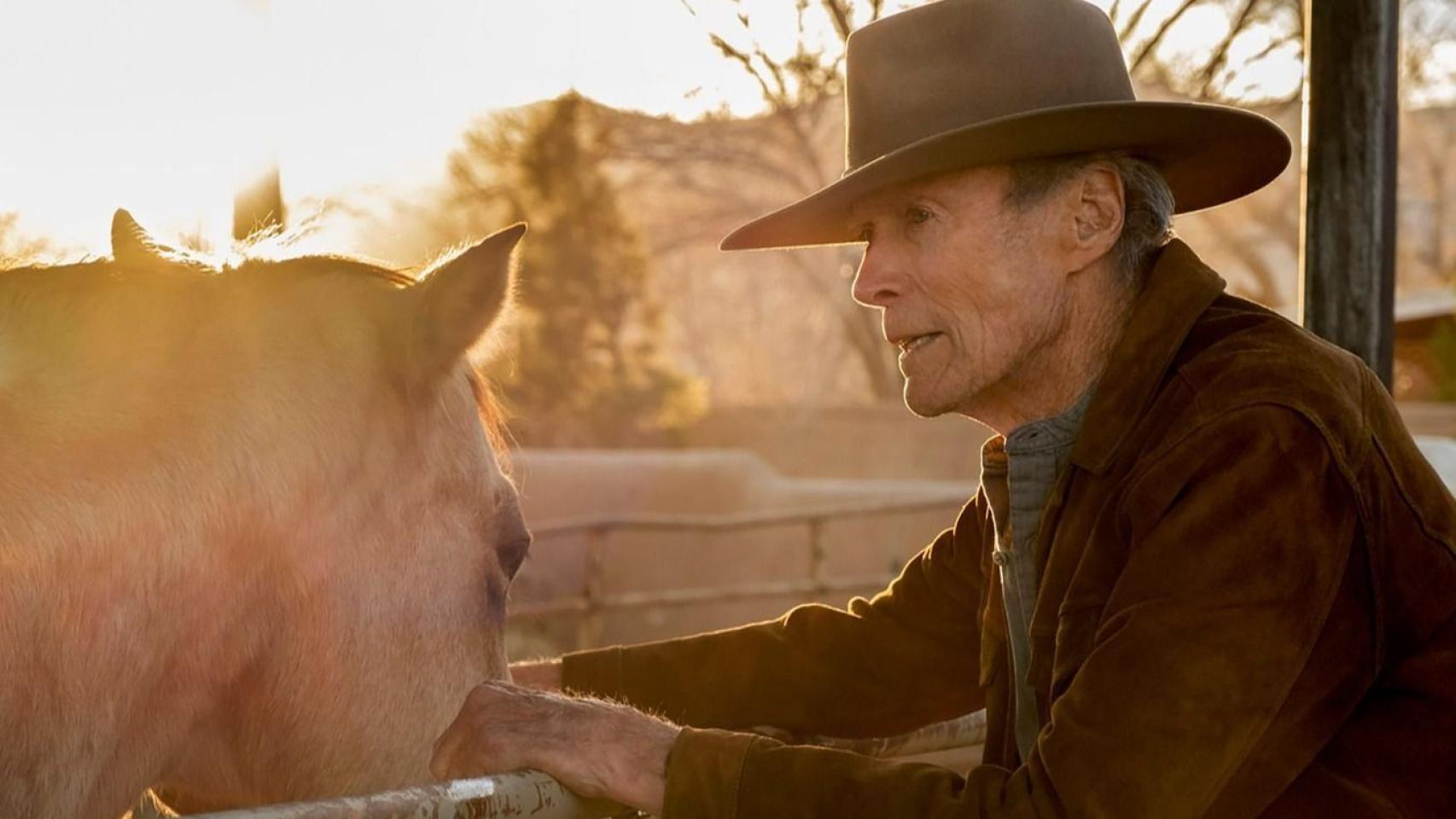 Fotograma de la película 'Cry Macho'.