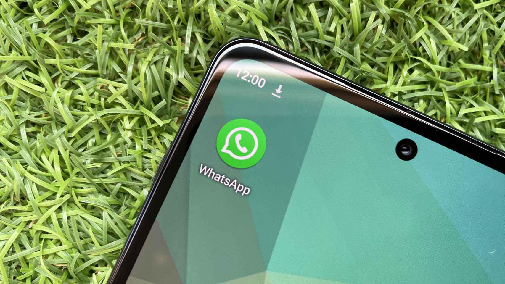 WhatsApp tiene un truco para poner contraseñas a los chats.