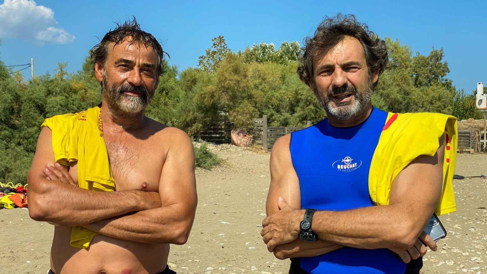 Eduard Fernández y Oscar Camps en el rodaje de 'Mediterráneo'.