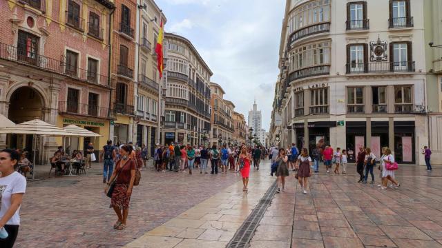 El centro de Málaga es mucho más que calle Larios y la plaza de la Constitución, pero estos enclaves son icónicos.