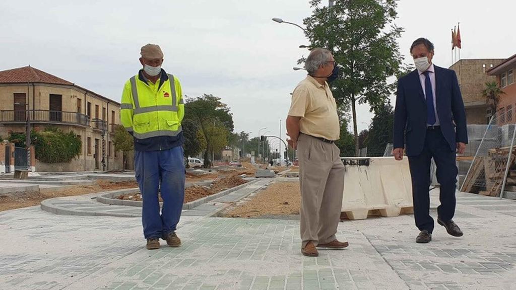 El alcalde de Salamanca visita una obras