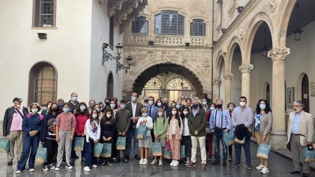 La delegación de Lebrija visita el Patio de La Salina