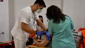 Vacunaciones de la tercera dosis en residencias en Los Tres Árboles de Zamora
