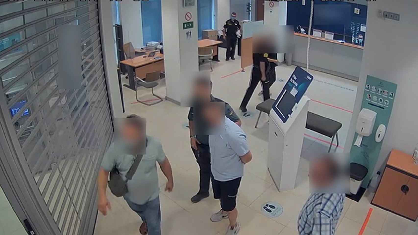 Un guardia civil de paisano frustra que dos 'cogoteros' roben de 170.000 euros en Almansa